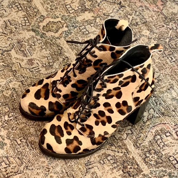 Leopard Calf Hair Intentionally Blank Ankle Boots Size 9 - Picture 2 of 5